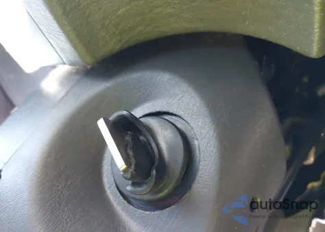 2006 Ford Escape Xlt/Xlt Sport from USA, damaged, VIN 1FMYU03126KC95624